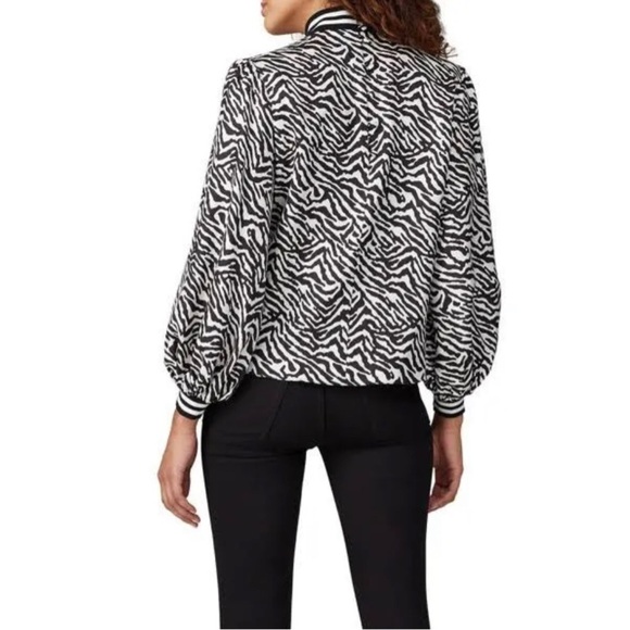 Hunter Bell printed silk Sydney top in size XS fits to Small. EUC - Picture 2 of 7